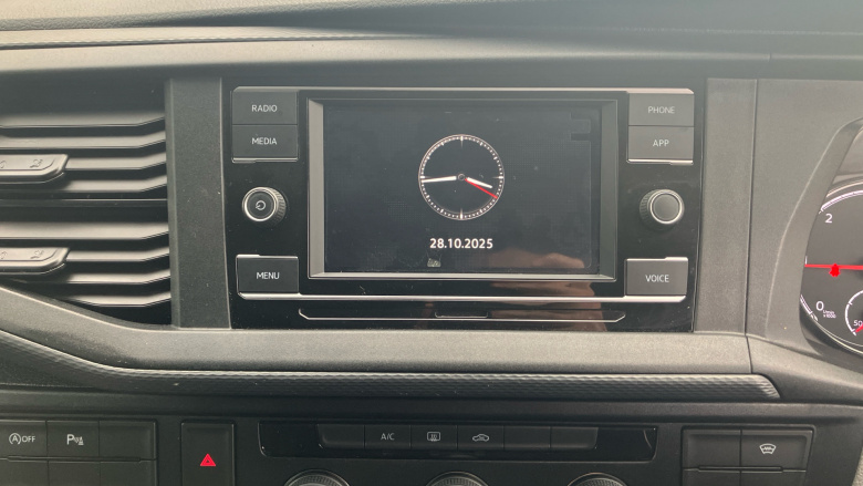 Volkswagen Transporter T32 Swb Diesel 2.0 TDI 110 Highline Kombi Van